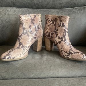 Anne Klein Boots size 8.5 worn a few times